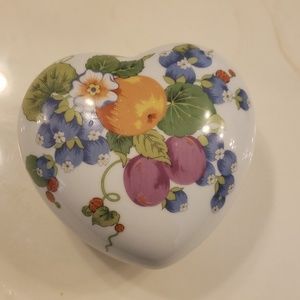 Estee Lauder Mountain Garden Porcelain Collection